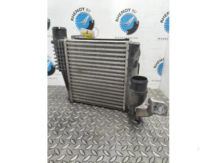 Gebruikte Intercooler Peugeot 308 Prijs € 96,80 Inclusief btw aangeboden door Rhenoy Onderdelen b.v.