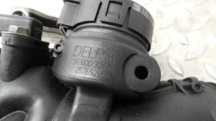 Gebruikte Gasklephuis Peugeot 307 Prijs € 82,28 Inclusief btw aangeboden door Rhenoy Onderdelen b.v.