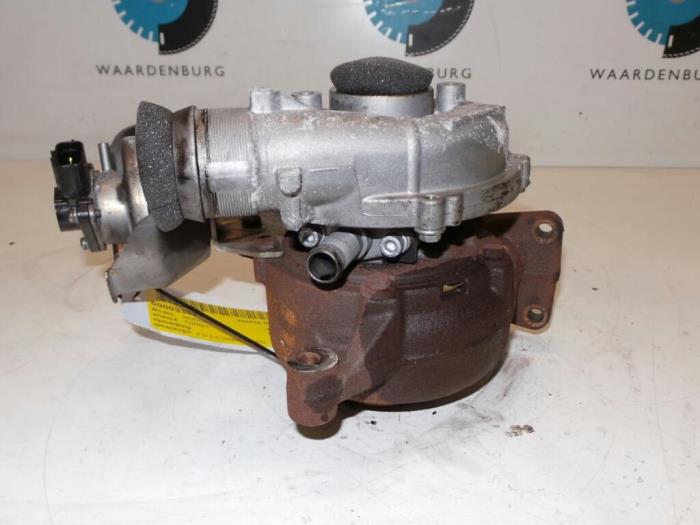 Gebruikte Turbo Ford Mondeo Prijs € 242,00 Inclusief btw aangeboden door Rhenoy Onderdelen b.v.