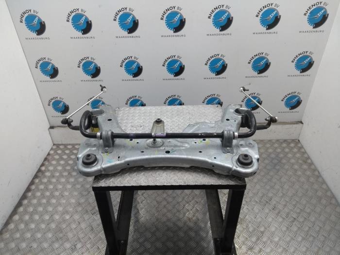 Gebruikte Subframe Renault Kangoo Prijs € 145,20 Inclusief btw aangeboden door Rhenoy Onderdelen b.v.