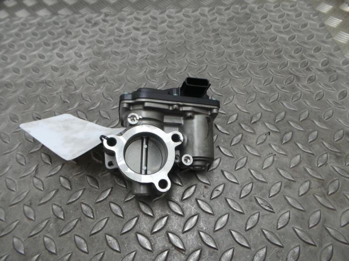 Gebruikte Gasklephuis Dacia Sandero Prijs € 96,80 Inclusief btw aangeboden door Rhenoy Onderdelen b.v.