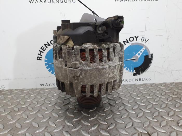 Gebruikte Dynamo Ford C-Max Prijs € 72,60 Inclusief btw aangeboden door Rhenoy Onderdelen b.v.