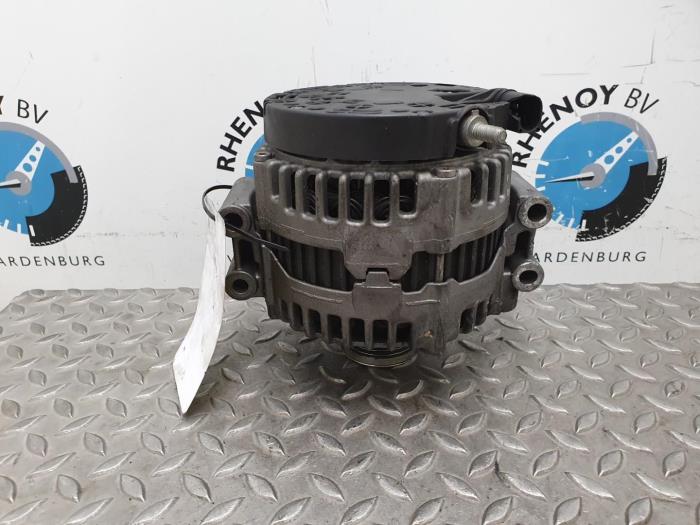 Gebruikte Dynamo BMW 3-Serie Prijs € 90,75 Inclusief btw aangeboden door Rhenoy Onderdelen b.v.