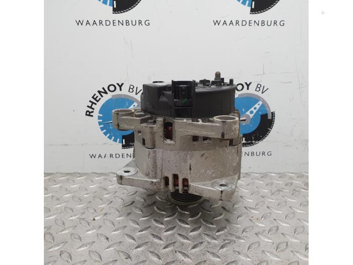 Gebruikte Dynamo Renault Laguna Prijs € 60,50 Inclusief btw aangeboden door Rhenoy Onderdelen b.v.