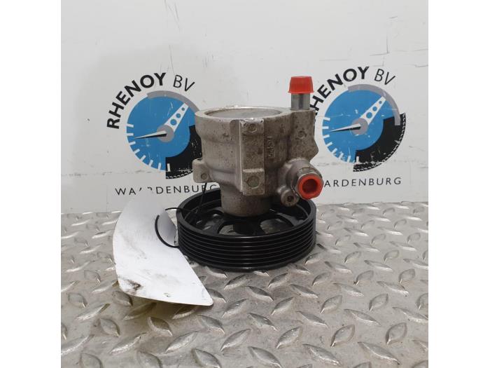 Gebruikte Servopomp Renault Laguna Prijs € 60,50 Inclusief btw aangeboden door Rhenoy Onderdelen b.v.