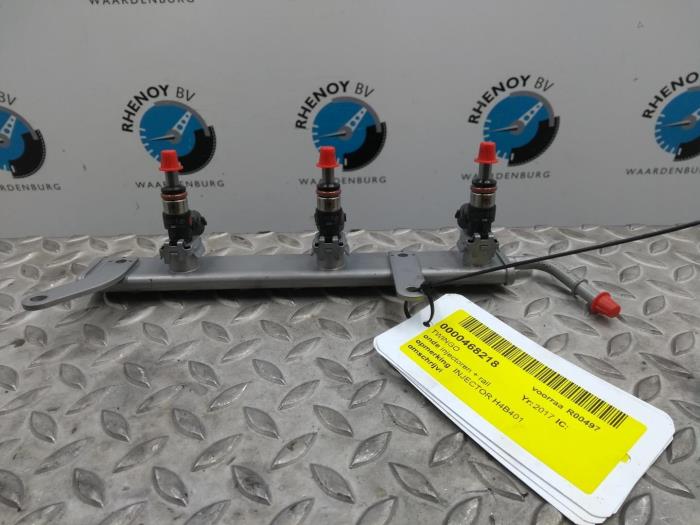 Gebruikte Verstuiver (diesel) Renault Twingo Prijs € 42,35 Inclusief btw aangeboden door Rhenoy Onderdelen b.v.