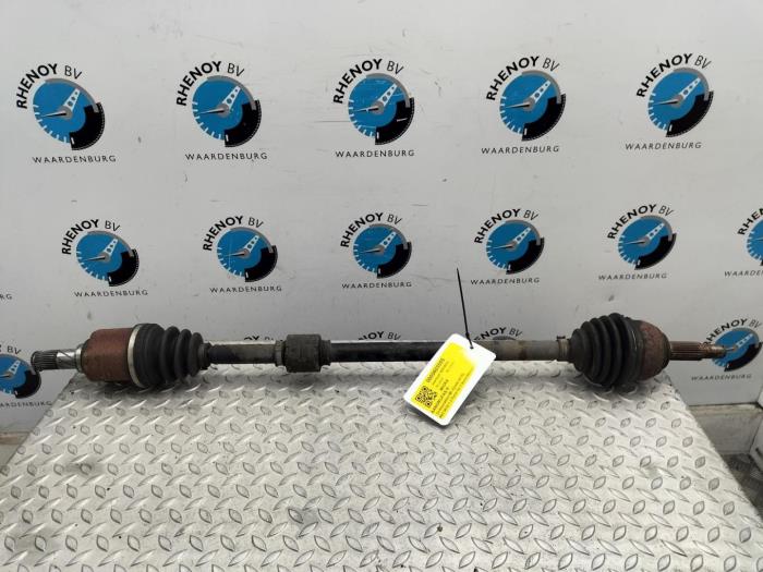 Gebruikte Aandrijfas rechts-achter Nissan Micra CC Prijs € 48,40 Inclusief btw aangeboden door Rhenoy Onderdelen b.v.