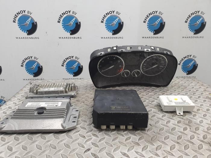 Gebruikte Diversen Renault Laguna Prijs € 181,50 Inclusief btw aangeboden door Rhenoy Onderdelen b.v.
