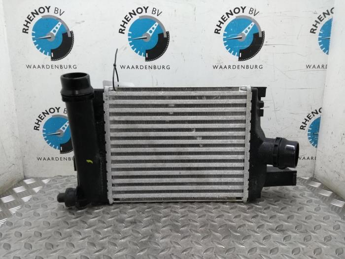 Gebruikte Intercooler Dacia Sandero Prijs € 96,80 Inclusief btw aangeboden door Rhenoy Onderdelen b.v.