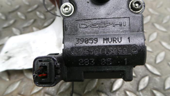 Gebruikte Gasklephuis Ford Fiesta Prijs € 60,50 Inclusief btw aangeboden door Rhenoy Onderdelen b.v.