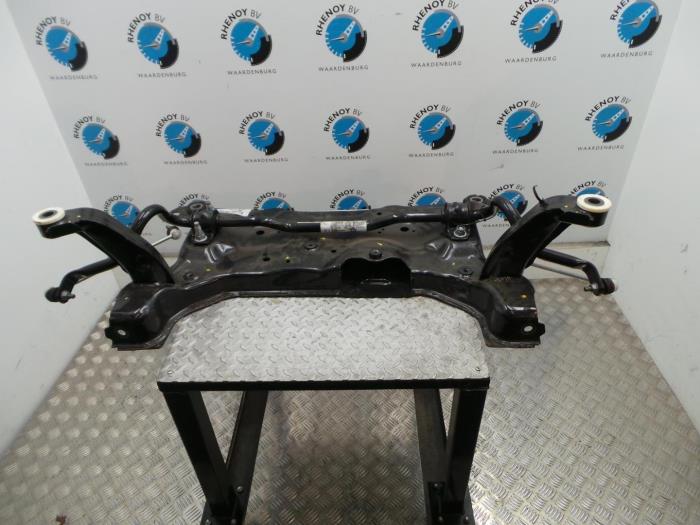 Gebruikte Subframe Ford Focus Prijs € 121,00 Inclusief btw aangeboden door Rhenoy Onderdelen b.v.