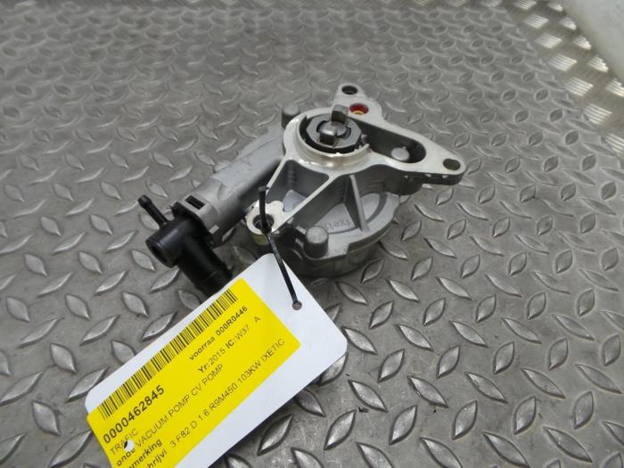 Gebruikte Vacuumpomp (Benzine) Renault Trafic Prijs € 151,25 Inclusief btw aangeboden door Rhenoy Onderdelen b.v.