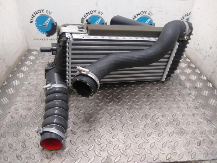 Gebruikte Intercooler Ford C-Max Prijs € 96,80 Inclusief btw aangeboden door Rhenoy Onderdelen b.v.