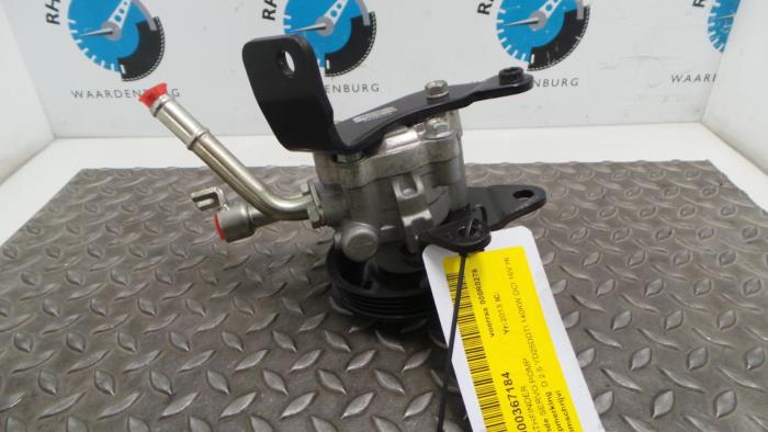Gebruikte Servopomp Nissan Pathfinder Prijs € 96,80 Inclusief btw aangeboden door Rhenoy Onderdelen b.v.