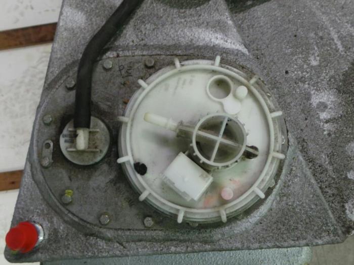 Gebruikte Tank element Pomp Ferrari 360 Modena Prijs € 242,00 Inclusief btw aangeboden door Rhenoy Onderdelen b.v.
