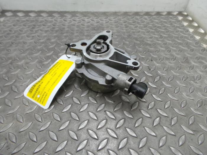 Gebruikte Vacuumpomp (Benzine) Renault Megane Prijs € 145,20 Inclusief btw aangeboden door Rhenoy Onderdelen b.v.
