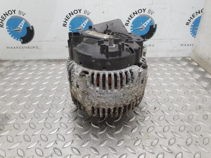 Gebruikte Dynamo Audi A4 Prijs € 36,30 Inclusief btw aangeboden door Rhenoy Onderdelen b.v.
