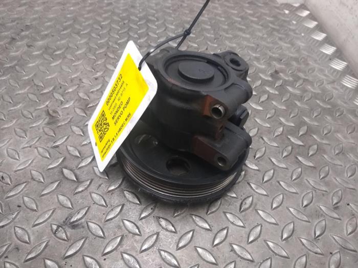 Gebruikte Servopomp Ford Mondeo Prijs € 60,50 Inclusief btw aangeboden door Rhenoy Onderdelen b.v.