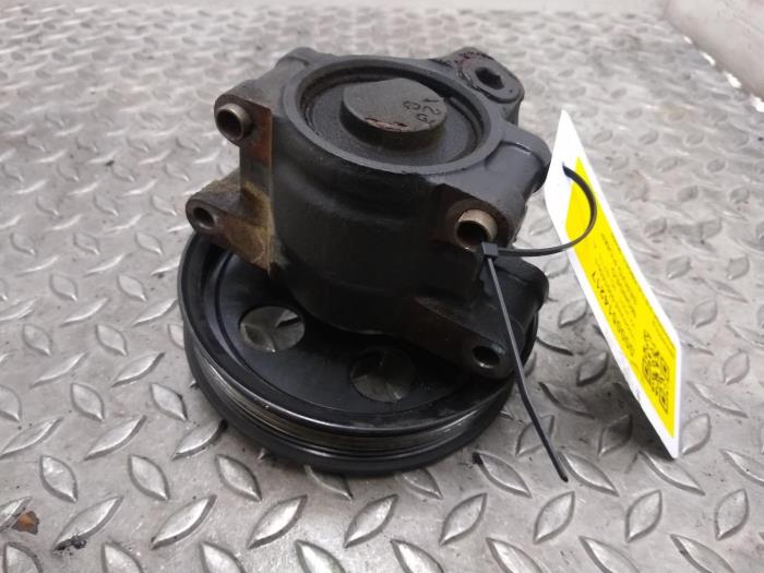 Gebruikte Stuurpomp Ford Mondeo Prijs € 60,50 Inclusief btw aangeboden door Rhenoy Onderdelen b.v.
