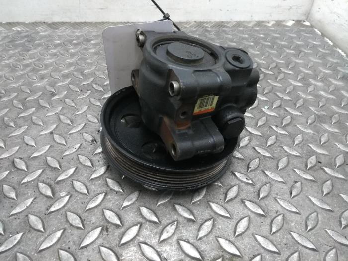 Gebruikte Stuurpomp Ford Mondeo Prijs € 60,50 Inclusief btw aangeboden door Rhenoy Onderdelen b.v.