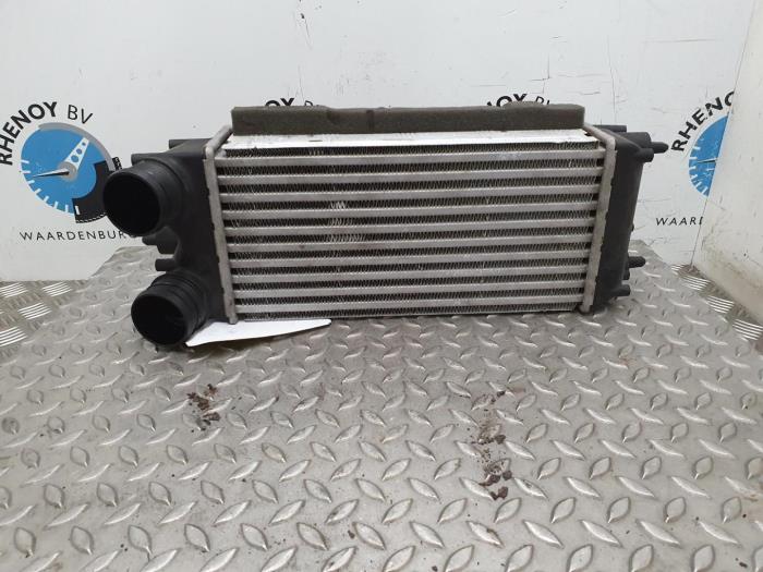 Gebruikte Intercooler Ford Fiesta Prijs € 84,70 Inclusief btw aangeboden door Rhenoy Onderdelen b.v.