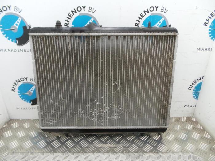 Gebruikte Radiateur Peugeot 207 Prijs € 84,70 Inclusief btw aangeboden door Rhenoy Onderdelen b.v.