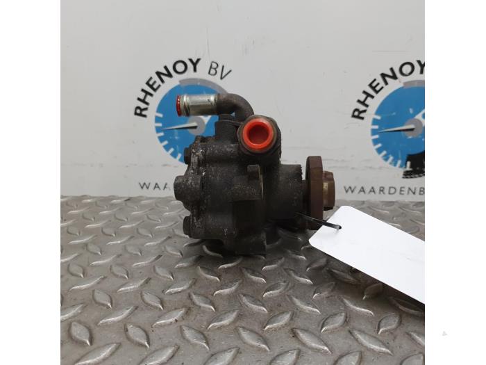 Gebruikte Pomp Servo Volkswagen Golf Prijs € 48,40 Inclusief btw aangeboden door Rhenoy Onderdelen b.v.