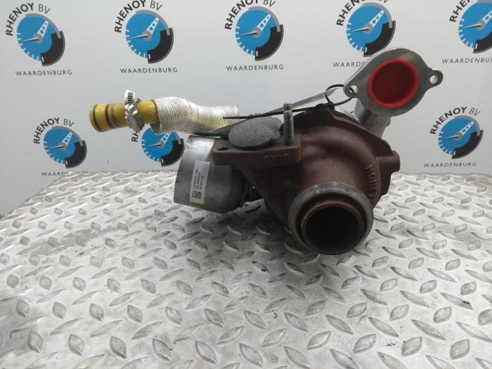 Gebruikte G-lader Ford Focus Prijs € 272,25 Inclusief btw aangeboden door Rhenoy Onderdelen b.v.