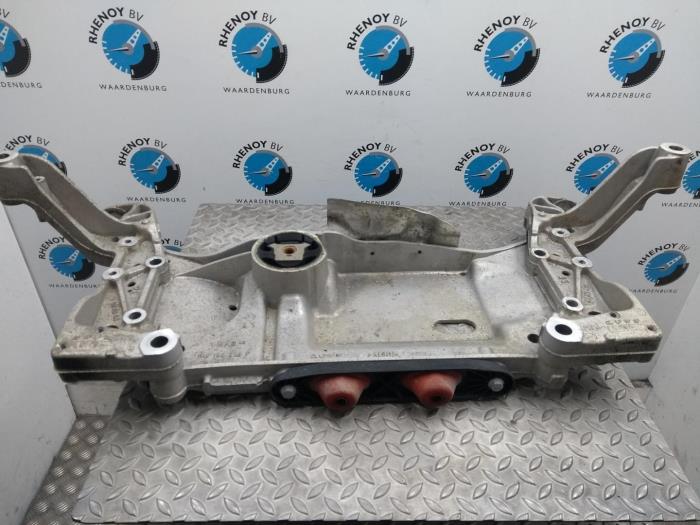Gebruikte Subframe Volkswagen Golf Prijs € 84,70 Inclusief btw aangeboden door Rhenoy Onderdelen b.v.
