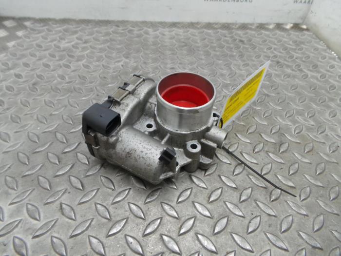 Gebruikte Gasklephuis Ford Fiesta Prijs € 72,60 Inclusief btw aangeboden door Rhenoy Onderdelen b.v.