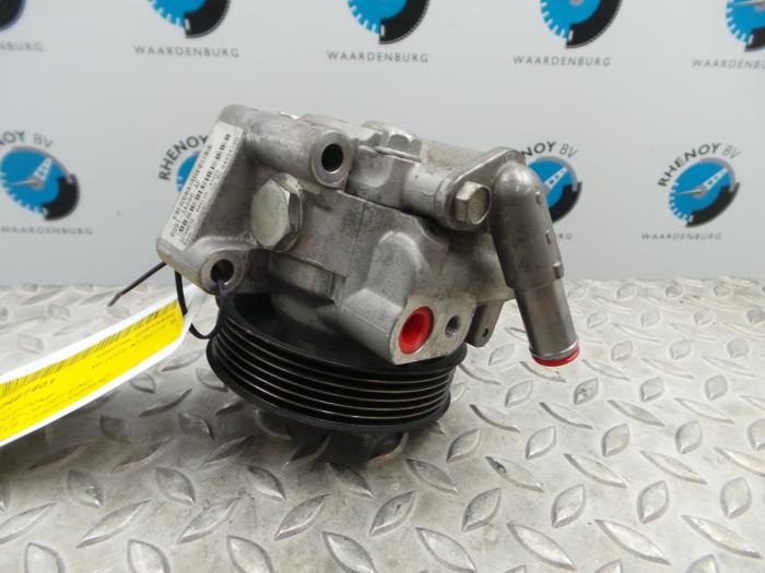 Gebruikte Servopomp Ford Mondeo Prijs € 60,50 Inclusief btw aangeboden door Rhenoy Onderdelen b.v.