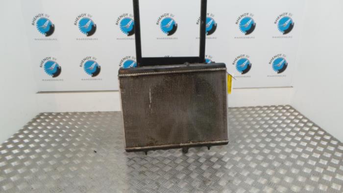 Gebruikte Radiateur Peugeot Partner Prijs € 84,70 Inclusief btw aangeboden door Rhenoy Onderdelen b.v.