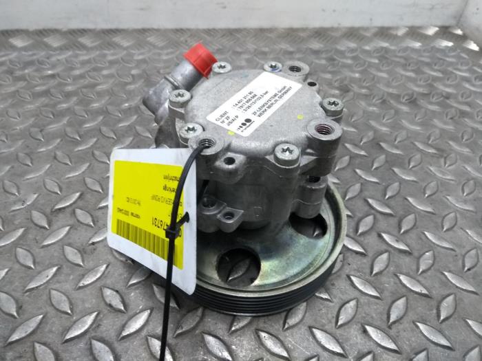 Gebruikte Servopomp Peugeot Expert Prijs € 96,80 Inclusief btw aangeboden door Rhenoy Onderdelen b.v.