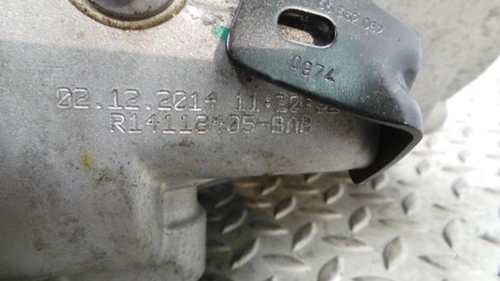 Gebruikte Versnellingsbak Opel Astra Prijs € 786,50 Inclusief btw aangeboden door Rhenoy Onderdelen b.v.