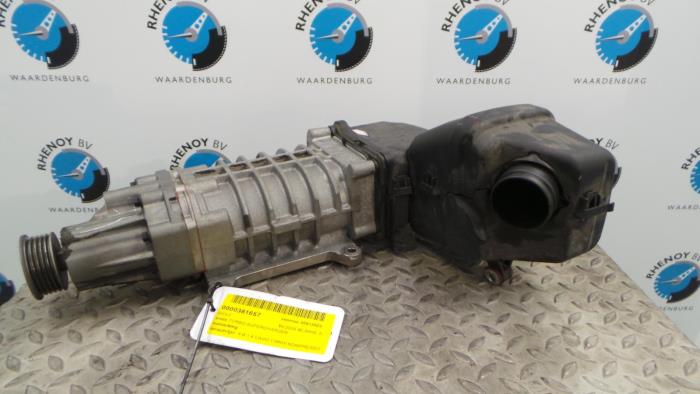Gebruikte Compressor Volkswagen Golf Prijs € 242,00 Inclusief btw aangeboden door Rhenoy Onderdelen b.v.
