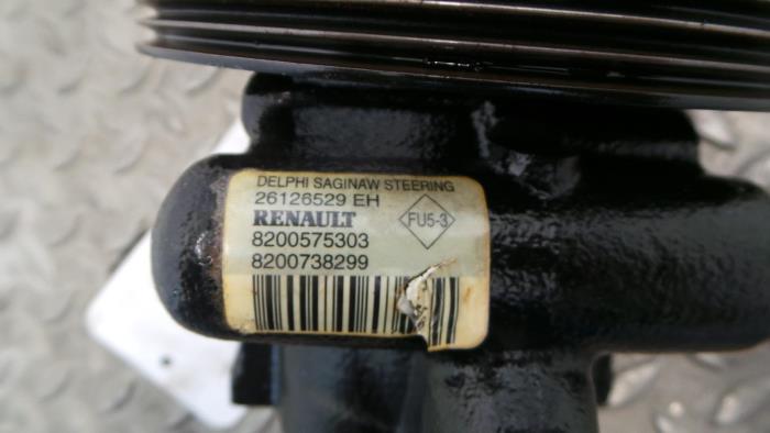 Gebruikte Servopomp Renault Kangoo Prijs € 72,60 Inclusief btw aangeboden door Rhenoy Onderdelen b.v.