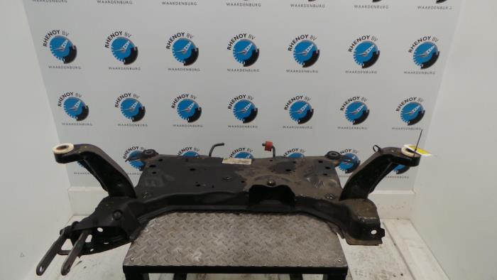 Gebruikte Subframe Volvo V40 Prijs € 181,50 Inclusief btw aangeboden door Rhenoy Onderdelen b.v.