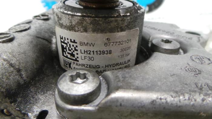 Gebruikte Servopomp BMW 5-Serie Prijs € 181,50 Inclusief btw aangeboden door Rhenoy Onderdelen b.v.