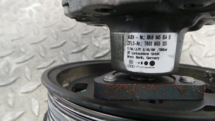 Gebruikte Pomp Servo Audi A4 Prijs € 60,50 Inclusief btw aangeboden door Rhenoy Onderdelen b.v.