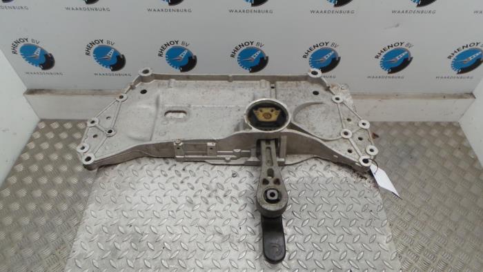 Gebruikte Subframe Volkswagen Golf Prijs € 84,70 Inclusief btw aangeboden door Rhenoy Onderdelen b.v.