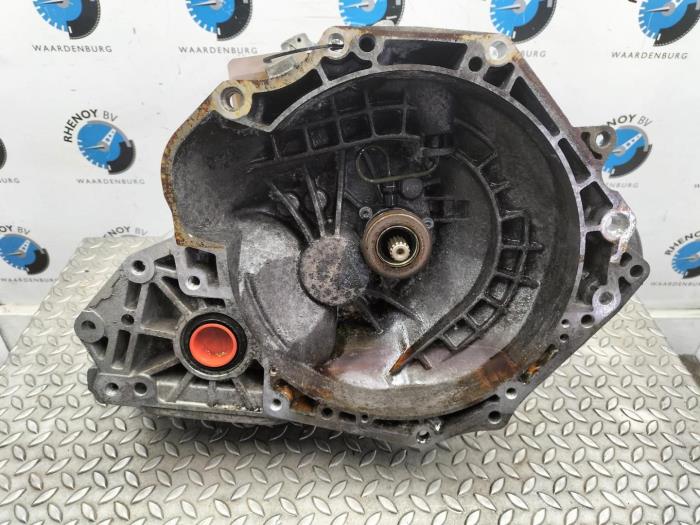 Gebruikte Versnellingsbak Opel Corsa Prijs € 484,00 Inclusief btw aangeboden door Rhenoy Onderdelen b.v.