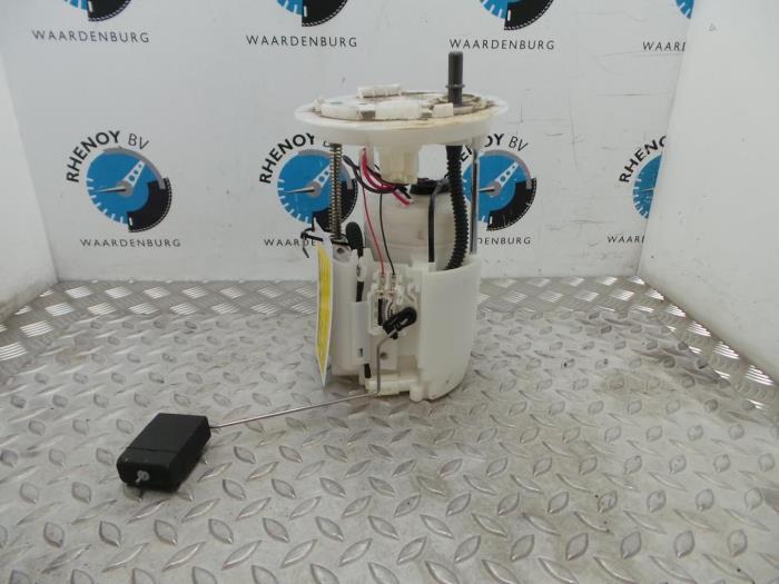 Gebruikte Tank element Pomp Ford Mondeo Prijs € 90,75 Inclusief btw aangeboden door Rhenoy Onderdelen b.v.
