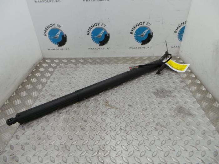 Gebruikte Diversen Ford Mondeo Prijs € 90,75 Inclusief btw aangeboden door Rhenoy Onderdelen b.v.