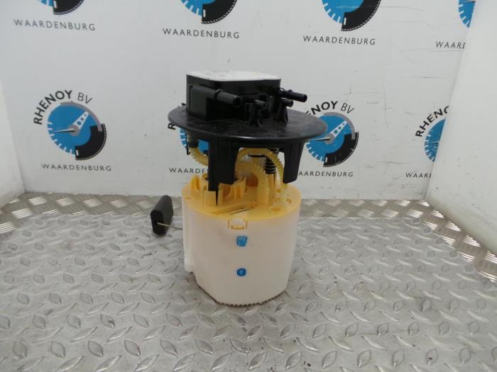 Gebruikte Tank element Pomp Citroen C4 Prijs € 90,75 Inclusief btw aangeboden door Rhenoy Onderdelen b.v.