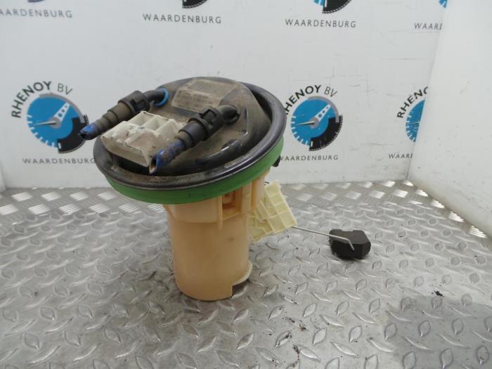 Gebruikte Tank element Pomp Opel Astra Prijs € 60,50 Inclusief btw aangeboden door Rhenoy Onderdelen b.v.