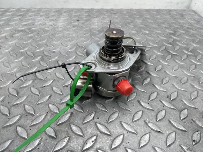 Gebruikte Tank element Pomp BMW X6 Prijs € 151,25 Inclusief btw aangeboden door Rhenoy Onderdelen b.v.