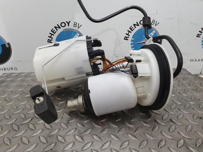 Gebruikte Tank element Pomp Audi S7 Prijs € 60,50 Inclusief btw aangeboden door Rhenoy Onderdelen b.v.