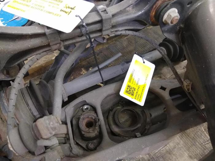 Gebruikte Aandrijfas links-achter BMW 1-Serie Prijs € 60,50 Inclusief btw aangeboden door Rhenoy Onderdelen b.v.