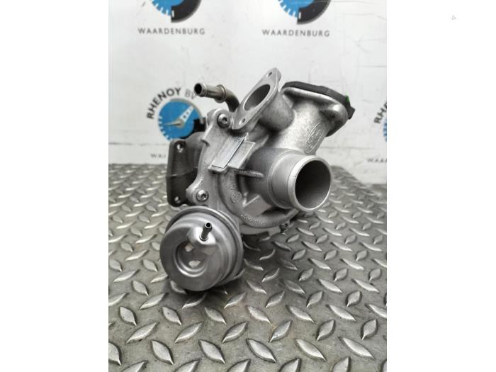 Gereviseerde G-lader Ford Focus Prijs € 465,85 Inclusief btw aangeboden door Rhenoy Onderdelen b.v.
