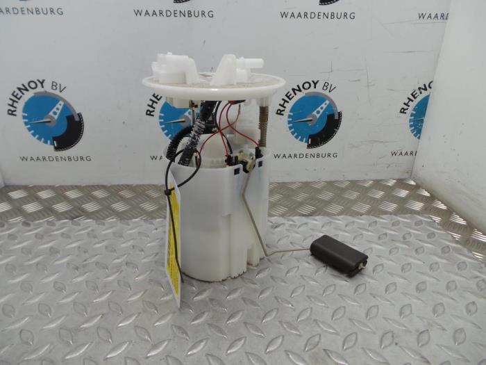 Gebruikte Tank element Pomp Smart Forfour Prijs € 72,60 Inclusief btw aangeboden door Rhenoy Onderdelen b.v.